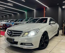Mercedes-benz E 220 CDI Coupé BlueEFFICIENCY