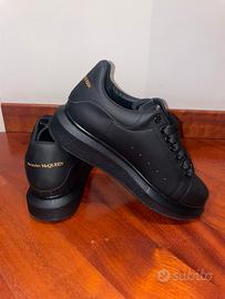 Sneakers total black