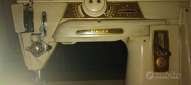 Macchina per cucire a pedali Singer