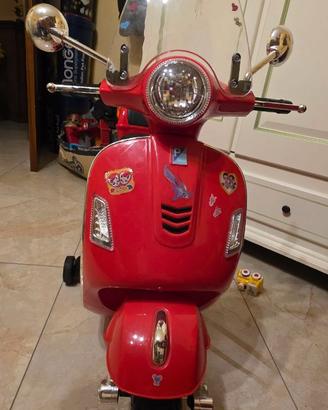 Vespa elettrica bambina