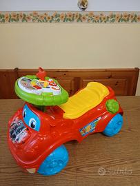 macchina  cavalcabile clementoni 