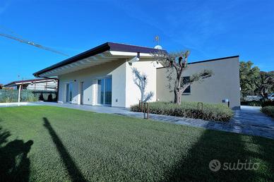 VILLA SINGOLA A SOIANO DEL LAGO