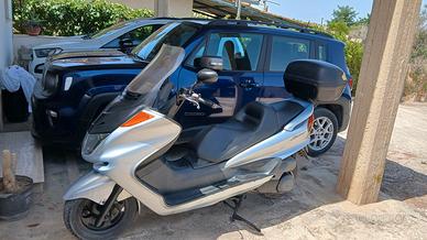 scooter yamaha 250 