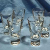 Servizio di sei bicchieri da liquore vintage 