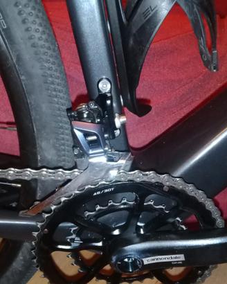 gravel cannondale 