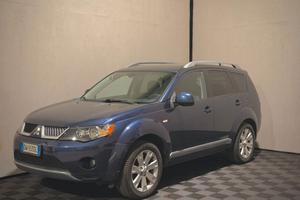 Mitsubishi Outlander 2.0 DI-D Intense - Autocarro