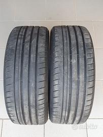 Gomme 215/40R18