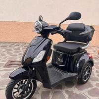 Scooter elettrico per anziani e disabili