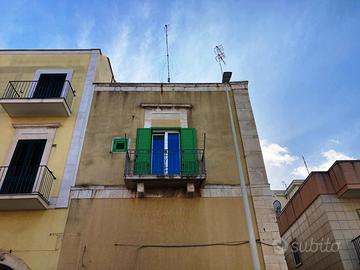 Appartamentino vicinissimo alla Piazza centrale
