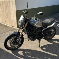 Benelli Leoncino 800 TRAIL