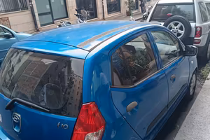 tolgo auto in buone condizioni 