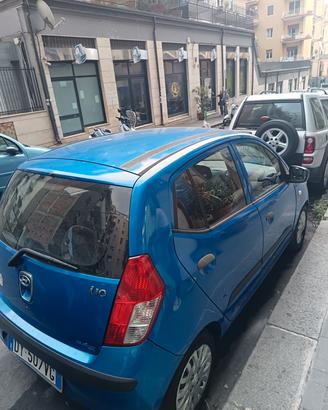 tolgo auto in buone condizioni 