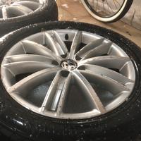 Cerchi con gomme tiguan