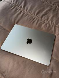 Macbook air 13,6 M2