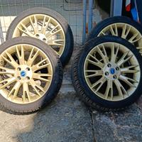 cerchi in lega con gomme invernali
