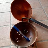 Mestolone in rame e scolapasta piccolo