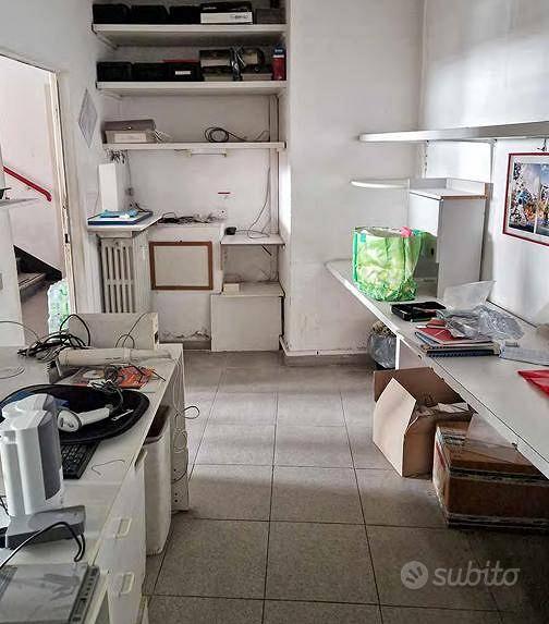 Immobile in asta di 272 m² con 2 locali a Nerviano - Altro
