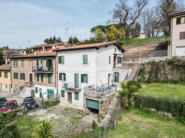4 LOCALI A CAPRANICA