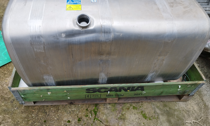 Serbatoio Scania anno novembre 2023 usato solo 6 m