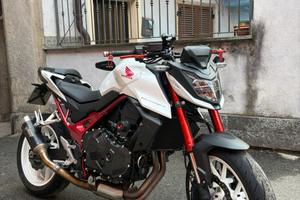 Honda Hornet CB750 2023 35KW