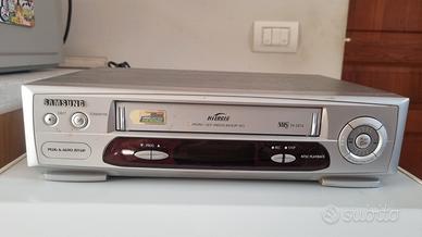 Samsung lettore VHS modello SV- 241X