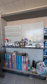 Scaffalature in alluminio per negozi