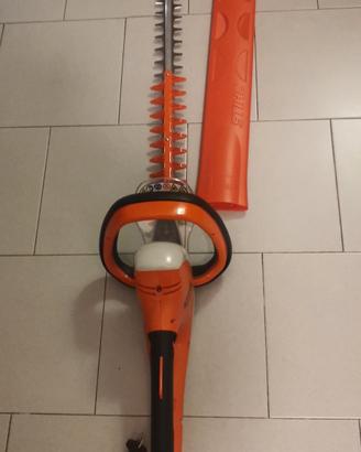 Tosasiepi STIHL HS E 81