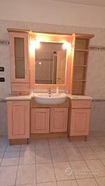 Mobile bagno in legno massiccio con specchio