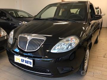 Lancia Ypsilon 1.2 Argento