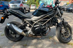 Suzuki SV650 2021 Nera 25.000km