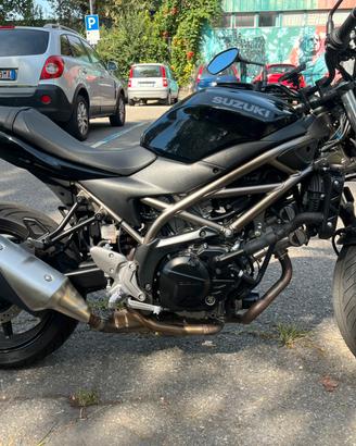 Suzuki SV650 2021 Nera 25.000km