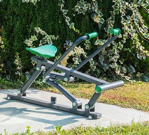 Vogatore esterno palestra fitness