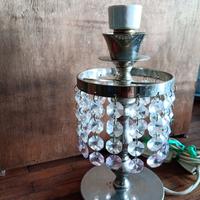 lampada da tavolo con cristalli 