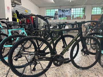 BIANCHI SPECIALISSIMA ULTEGRA DI2 SOTTOCOSTO