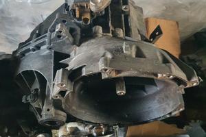 cambio manuale 5m ford transit  2.0  01/04