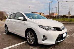 Toyota Auris ibrida