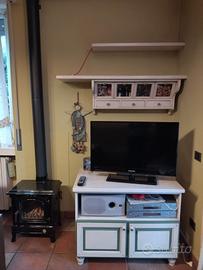 Sospesi e credenza Marchi