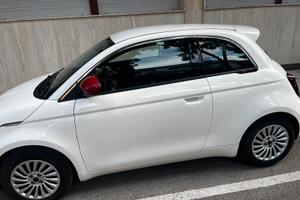 Fiat 500e red si cede leasing fino a marzo 2027