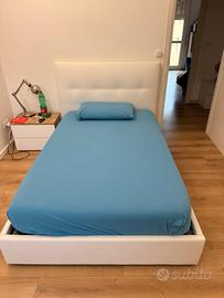 Letto una piazza e mezza a cassettoni