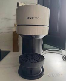 Nespresso Vertuo Next C Silver + Vertical Display