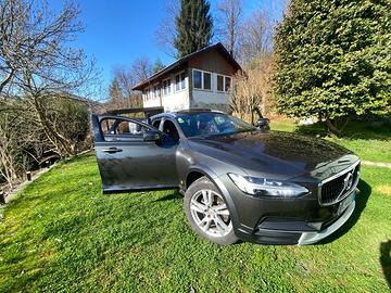 Volvo V90 Cross Country PRO B4 AWD 4x4