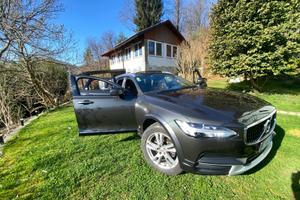 Volvo V90 Cross Country PRO B4 AWD 4x4