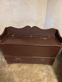 Cassapanca in legno con cassetti