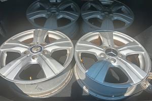 cerchi da 16 pollici  per mercedes classe b 