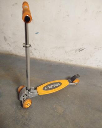 Monopattino a tre ruote il Virtuoso