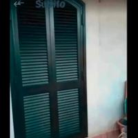 infissi di ferro è porte in legno 