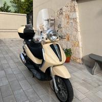 Piaggio Beverly 250 Tourer