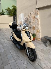 Piaggio Beverly 250 Tourer