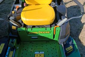 John Deere Z515E Zero Turn