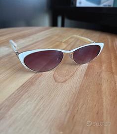 Occhiali da sole cat eye stretti